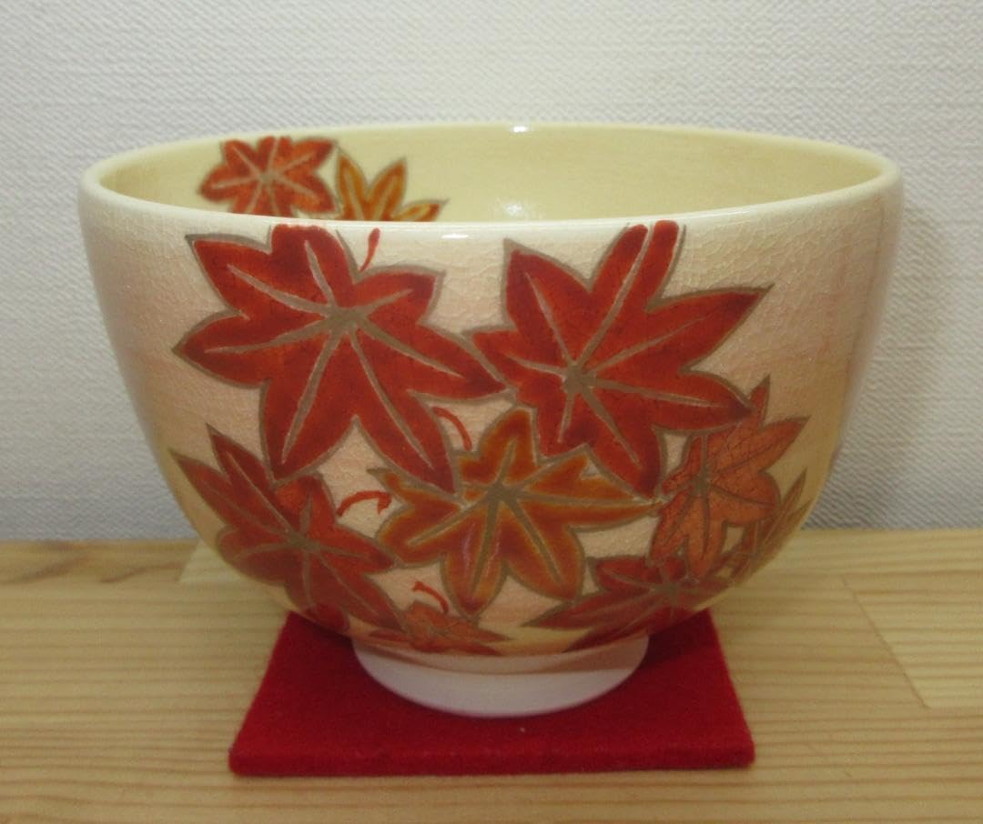 送料込【逢絢亭・新品】茶道具 茶碗 京焼 兜の図 山川巌窯 共箱入り 茶道具 色絵 波絵 茶碗 山川巌 共箱 京焼 陶芸 薄茶 夏 粟田焼